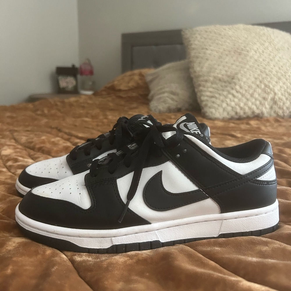 Black & white Nike